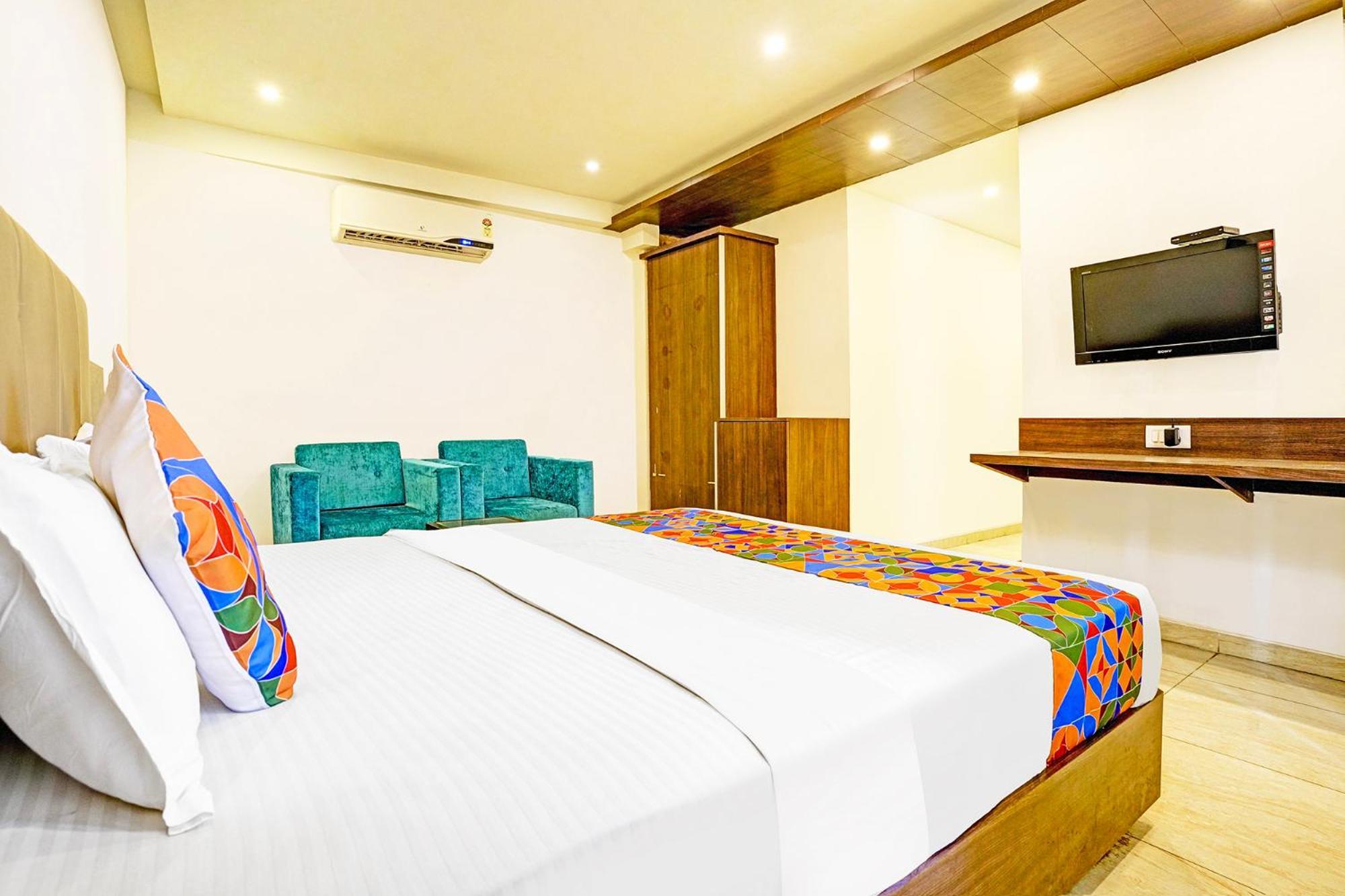 Fabhotel Prime Sky Light Vadodara Dış mekan fotoğraf
